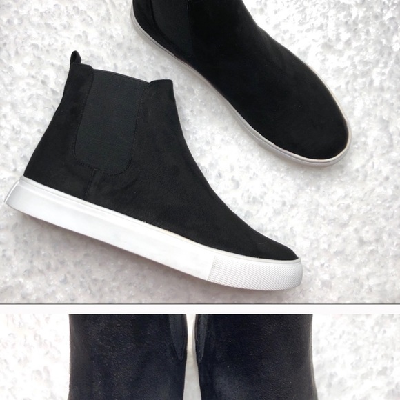 Steve Madden Shoes - Steve Madden Dain High Top Pull on Sneaker 9.5